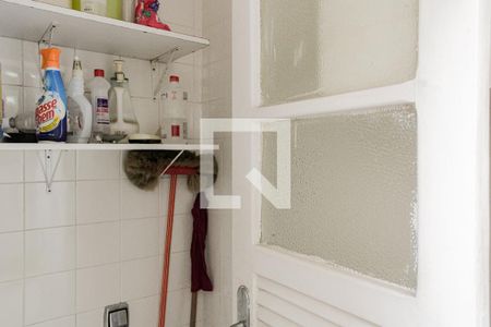 Apartamento para alugar com 383m², 4 quartos e 2 vagas Apartamento para alugar com 383m², 4 quartos e 2 vagasBanheiro de serviço