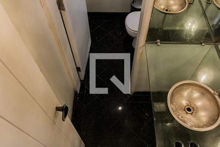 Apartamento para alugar com 383m², 4 quartos e 2 vagas Apartamento para alugar com 383m², 4 quartos e 2 vagasLavabo