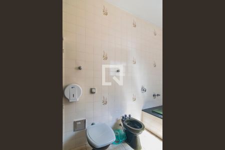 Casa para alugar com 250m², 3 quartos e 2 vagas Casa para alugar com 250m², 3 quartos e 2 vagasBanheiro