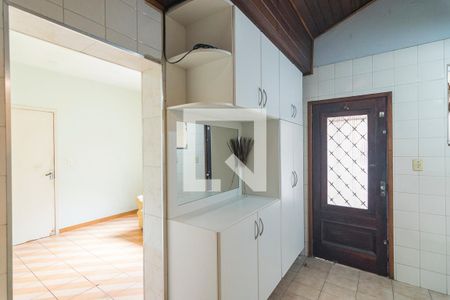 Casa para alugar com 250m², 3 quartos e 2 vagas Casa para alugar com 250m², 3 quartos e 2 vagasCozinha
