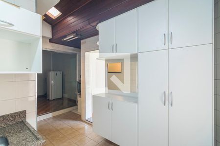 Casa para alugar com 250m², 3 quartos e 2 vagas Casa para alugar com 250m², 3 quartos e 2 vagasCozinha
