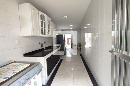 Casa de condomínio à venda com 256m², 3 quartos e 1 vaga1º Pav - Cozinha