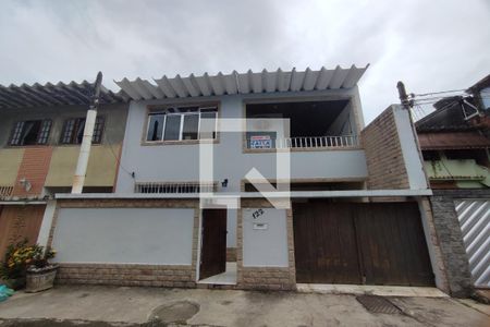 Casa de condomínio à venda com 256m², 3 quartos e 1 vagaFachada