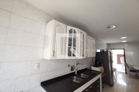 Casa de condomínio à venda com 256m², 3 quartos e 1 vaga1º Pav - Cozinha