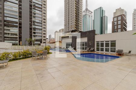 Apartamento à venda com 74m², 1 quarto e 2 vagasPiscina