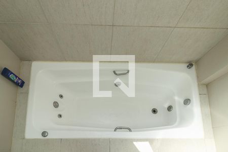 Apartamento à venda com 192m², 3 quartos e 2 vagasBanheiro da Suíte