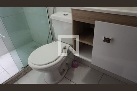Casa de condomínio à venda com 144m², 4 quartos e 1 vagaBanheiro Social
