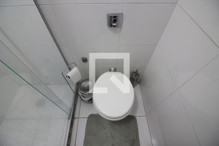 Casa à venda com 140m², 2 quartos e 2 vagasQuarto 1 - Suíte Banheiro 