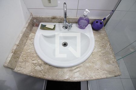 Casa à venda com 140m², 2 quartos e 2 vagasBanheiro Social