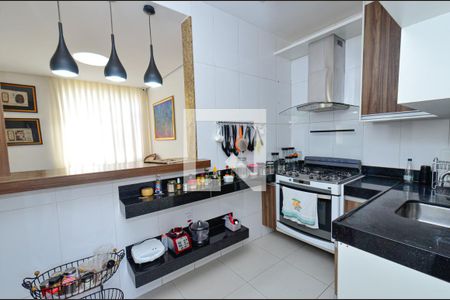 Apartamento à venda com 75m², 2 quartos e 1 vaga Apartamento à venda com 75m², 2 quartos e 1 vagaCozinha