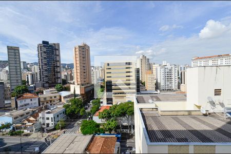 Apartamento à venda com 75m², 2 quartos e 1 vaga Apartamento à venda com 75m², 2 quartos e 1 vagaVista