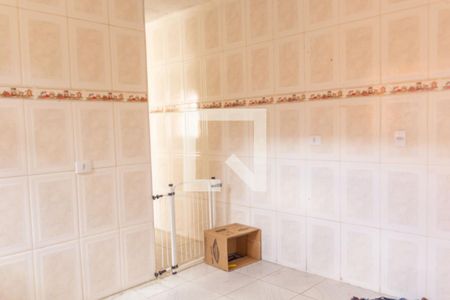 Casa à venda com 143m², 5 quartos e 3 vagascozinha 2