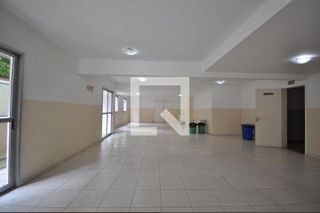 Apartamento à venda com 74m², 3 quartos e 2 vagasÁrea comum - Salão de festas