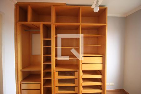 Apartamento à venda com 68m², 3 quartos e 1 vagaQuarto 2 - Armários