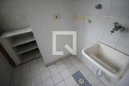 Apartamento à venda com 68m², 3 quartos e 1 vagaÁrea de Serviço