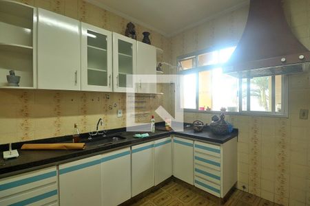 Casa à venda com 500m², 6 quartos e 6 vagasCozinha