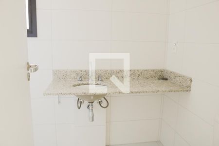Apartamento à venda com 69m², 2 quartos e 2 vagas Apartamento à venda com 69m², 2 quartos e 2 vagasBanheiro da Suíte 1