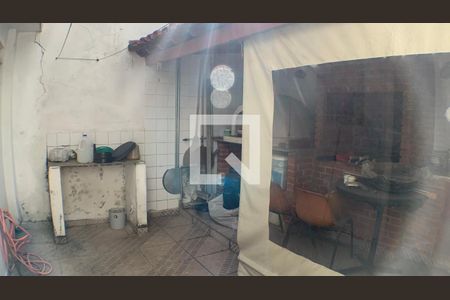 Casa à venda com 310m², 4 quartos e 2 vagas Casa à venda com 310m², 4 quartos e 2 vagasChurrasqueira