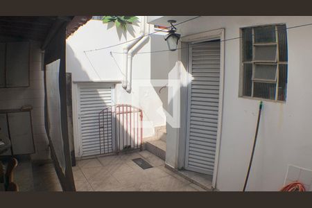 Casa à venda com 310m², 4 quartos e 2 vagas Casa à venda com 310m², 4 quartos e 2 vagasChurrasqueira