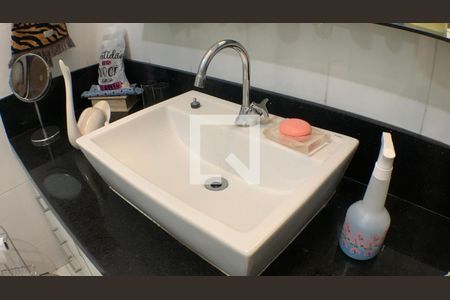 Casa à venda com 310m², 4 quartos e 2 vagas Casa à venda com 310m², 4 quartos e 2 vagasBanheiro da Suíte 1
