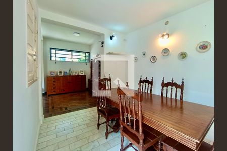 Apartamento à venda com 156m², 5 quartos e 2 vagasSala