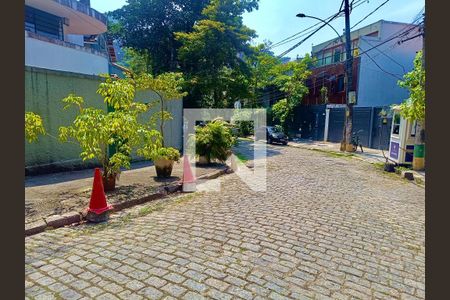 Apartamento à venda com 156m², 5 quartos e 2 vagasVista da Rua