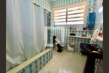 Apartamento à venda com 156m², 5 quartos e 2 vagasBanheiro social 