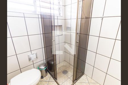 Casa à venda com 220m², 4 quartos e 4 vagas Casa à venda com 220m², 4 quartos e 4 vagasBanheiro