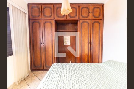 Casa à venda com 220m², 4 quartos e 4 vagas Casa à venda com 220m², 4 quartos e 4 vagasQuarto 3