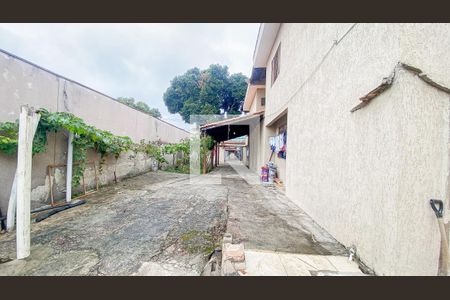 Casa à venda com 400m², 3 quartos e 2 vagasQuintal