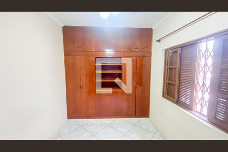 Casa à venda com 400m², 3 quartos e 2 vagasQuarto 2