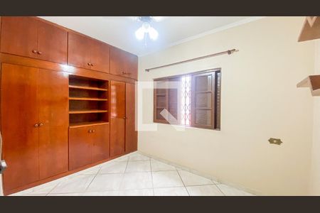 Casa à venda com 400m², 3 quartos e 2 vagasQuarto 2