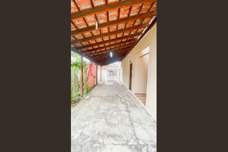 Casa à venda com 400m², 3 quartos e 2 vagasQuintal - Garagem