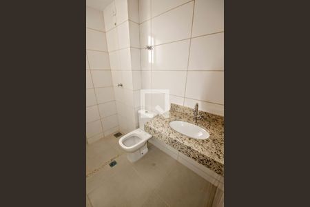 Apartamento à venda com 80m², 3 quartos e 2 vagasbanheiro 1