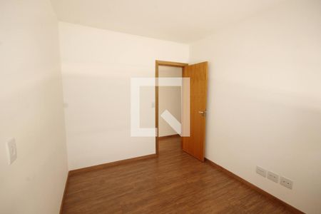 Apartamento à venda com 80m², 3 quartos e 2 vagasQuarto 1