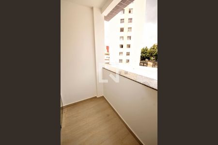 Apartamento à venda com 80m², 3 quartos e 2 vagasVaranda