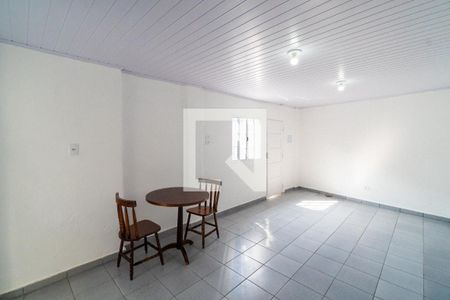 Sala/Quarto de casa para alugar com 1 quarto, 30m² em Jardim Oriental, São Paulo