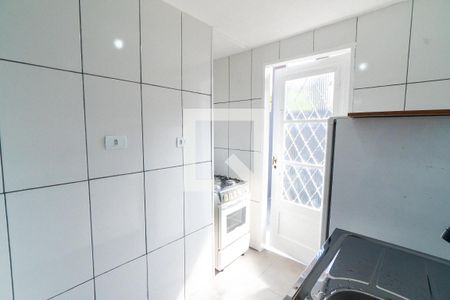 Cozinha de casa para alugar com 1 quarto, 30m² em Jardim Oriental, São Paulo