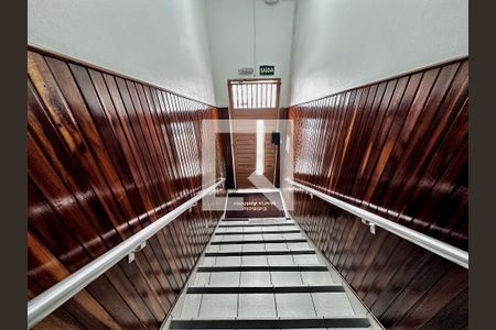 Apartamento à venda com 70m², 2 quartos e sem vaga Apartamento à venda com 70m², 2 quartos e sem vagaCorredor