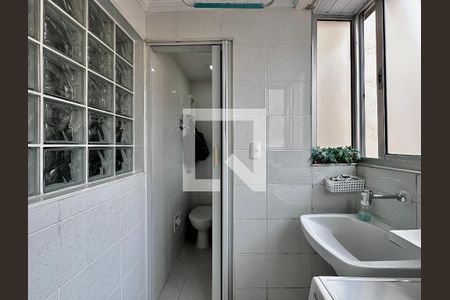 Apartamento à venda com 70m², 2 quartos e sem vaga Apartamento à venda com 70m², 2 quartos e sem vagaÁrea de Serviço