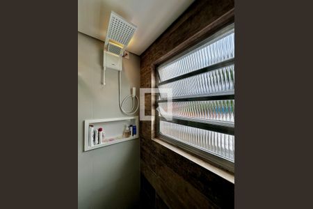 Apartamento à venda com 70m², 2 quartos e sem vaga Apartamento à venda com 70m², 2 quartos e sem vagaBanheiro