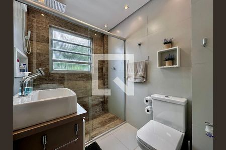 Apartamento à venda com 70m², 2 quartos e sem vaga Apartamento à venda com 70m², 2 quartos e sem vagaBanheiro