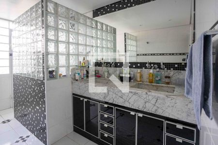 Casa para alugar com 660m², 4 quartos e 3 vagasBanheiro da Suíte 2