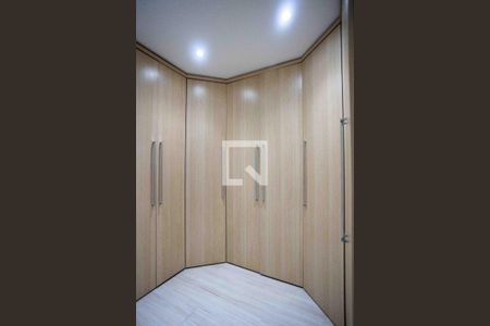 Casa para alugar com 660m², 4 quartos e 3 vagasCloset da suíte 2