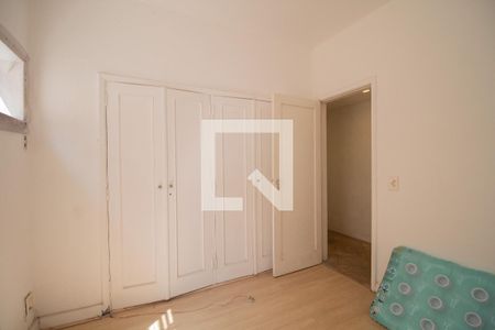 Casa à venda com 285m², 4 quartos e 4 vagas Casa à venda com 285m², 4 quartos e 4 vagasQuarto 2