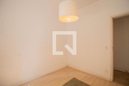 Casa à venda com 285m², 4 quartos e 4 vagas Casa à venda com 285m², 4 quartos e 4 vagasQuarto 3