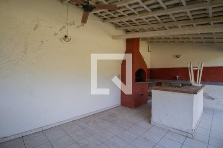 Casa à venda com 285m², 4 quartos e 4 vagas Casa à venda com 285m², 4 quartos e 4 vagasChurrasqueira