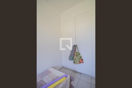 Casa à venda com 285m², 4 quartos e 4 vagas Casa à venda com 285m², 4 quartos e 4 vagasQuarto de Serviço