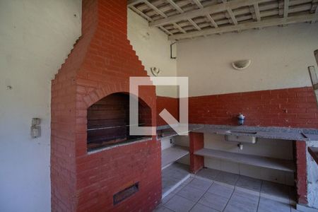Casa à venda com 285m², 4 quartos e 4 vagas Casa à venda com 285m², 4 quartos e 4 vagasChurrasqueira