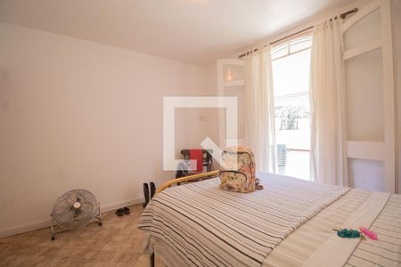 Casa à venda com 285m², 4 quartos e 4 vagas Casa à venda com 285m², 4 quartos e 4 vagasQuarto 1 - Suíte